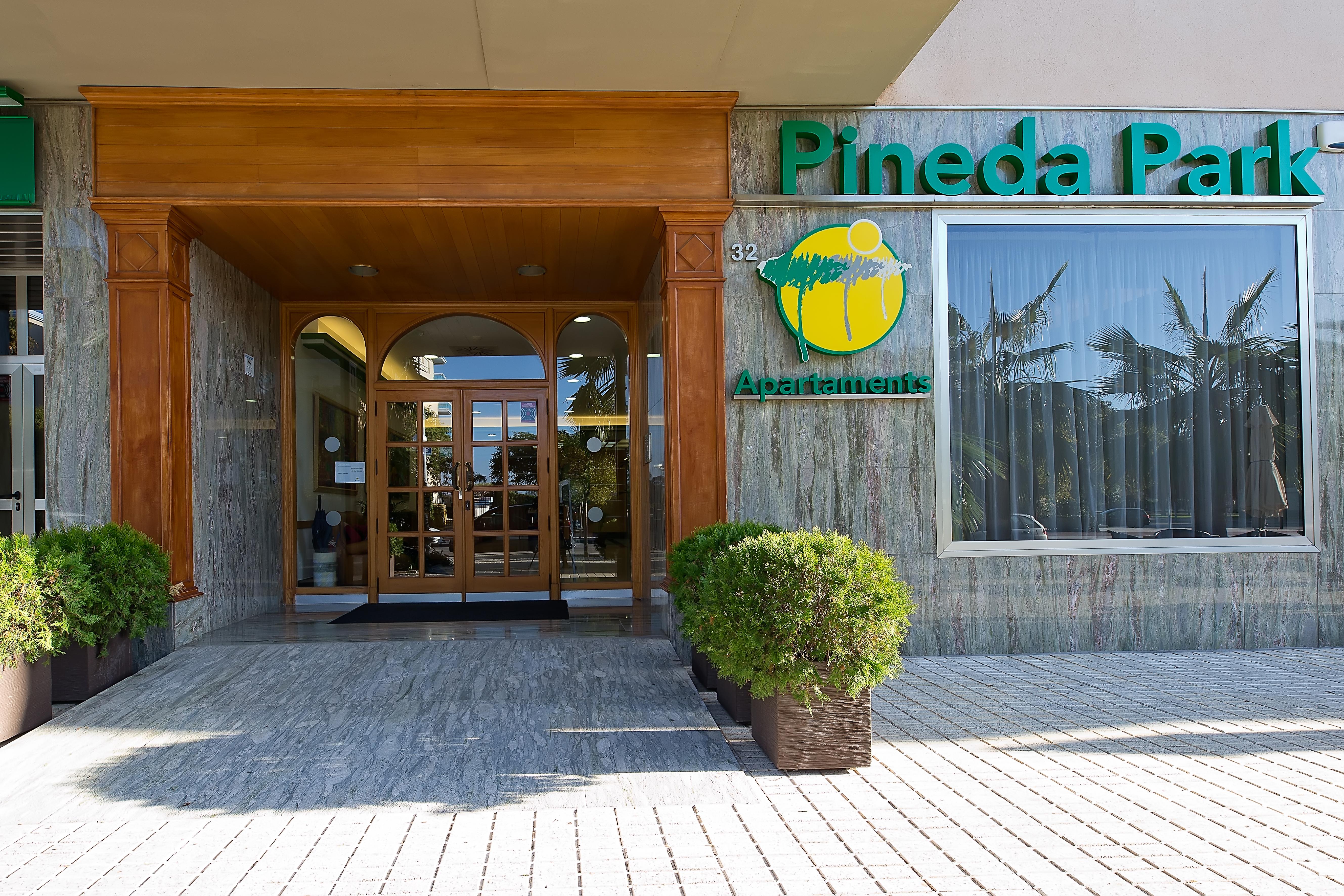 Pineda Park Apartment ลาปีเนดา ภายนอก รูปภาพ